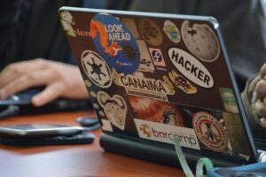 ordinateur hacker