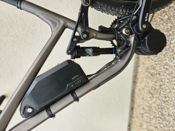 Battery mounting bracket X 2 - Image 4