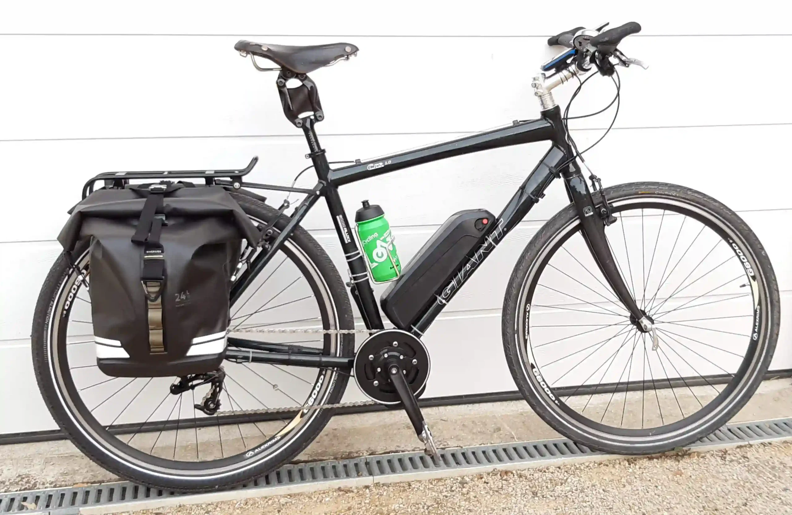 velo Giant CRS 1 electrification Corrin