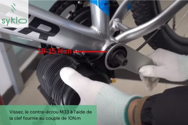 Serrage contre-écrou vélo avec clé, 10-15 N.m.